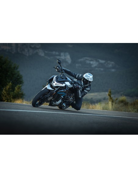 CFMOTO 675NK