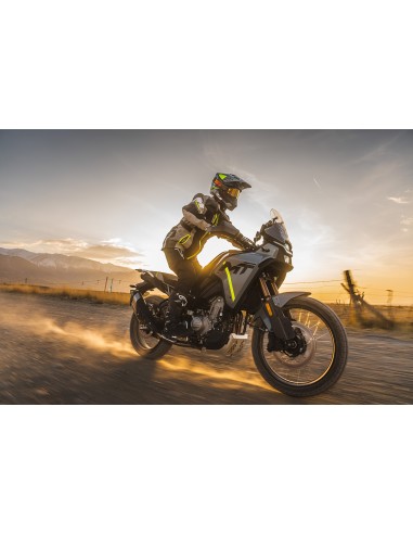 CFMOTO 450MT
