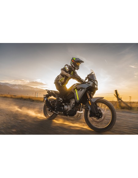 CFMOTO 450MT