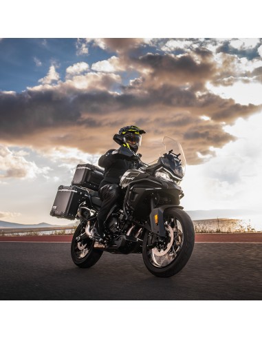 CFMOTO 700 ADV
