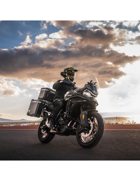 CFMOTO 700 ADV