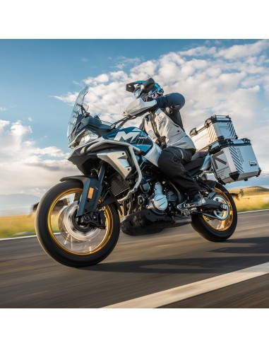 CFMOTO 700 ADV