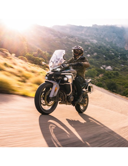 CFMOTO 800MT SPORT