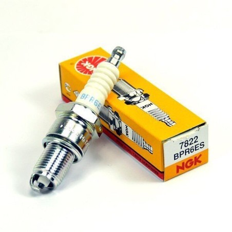 Vela NGK BPR6-ES